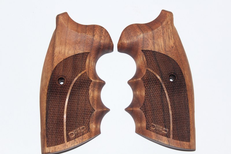 Colt Python Yeni Anaconda Uyumlu Ceviz Kabze